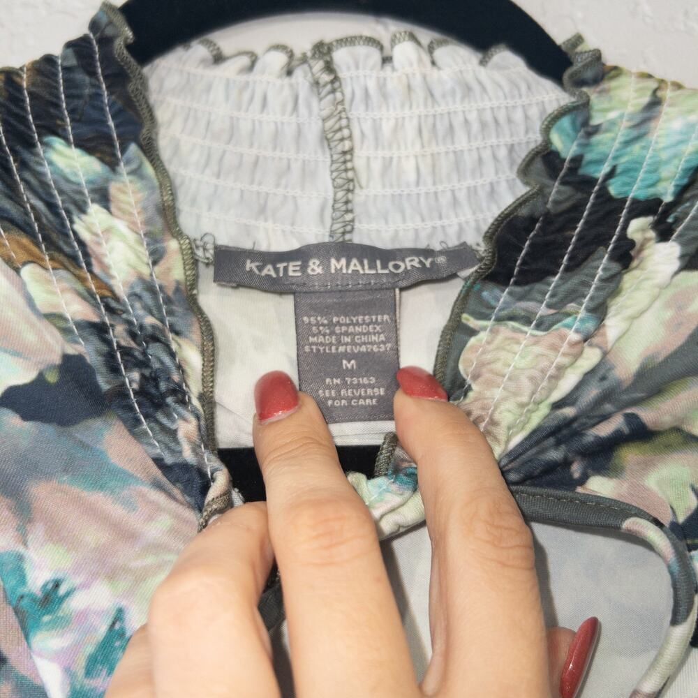 New Kate & Mallory Gray Watercolor Floral Shift Dress Size Medium - Picture 4 of 5